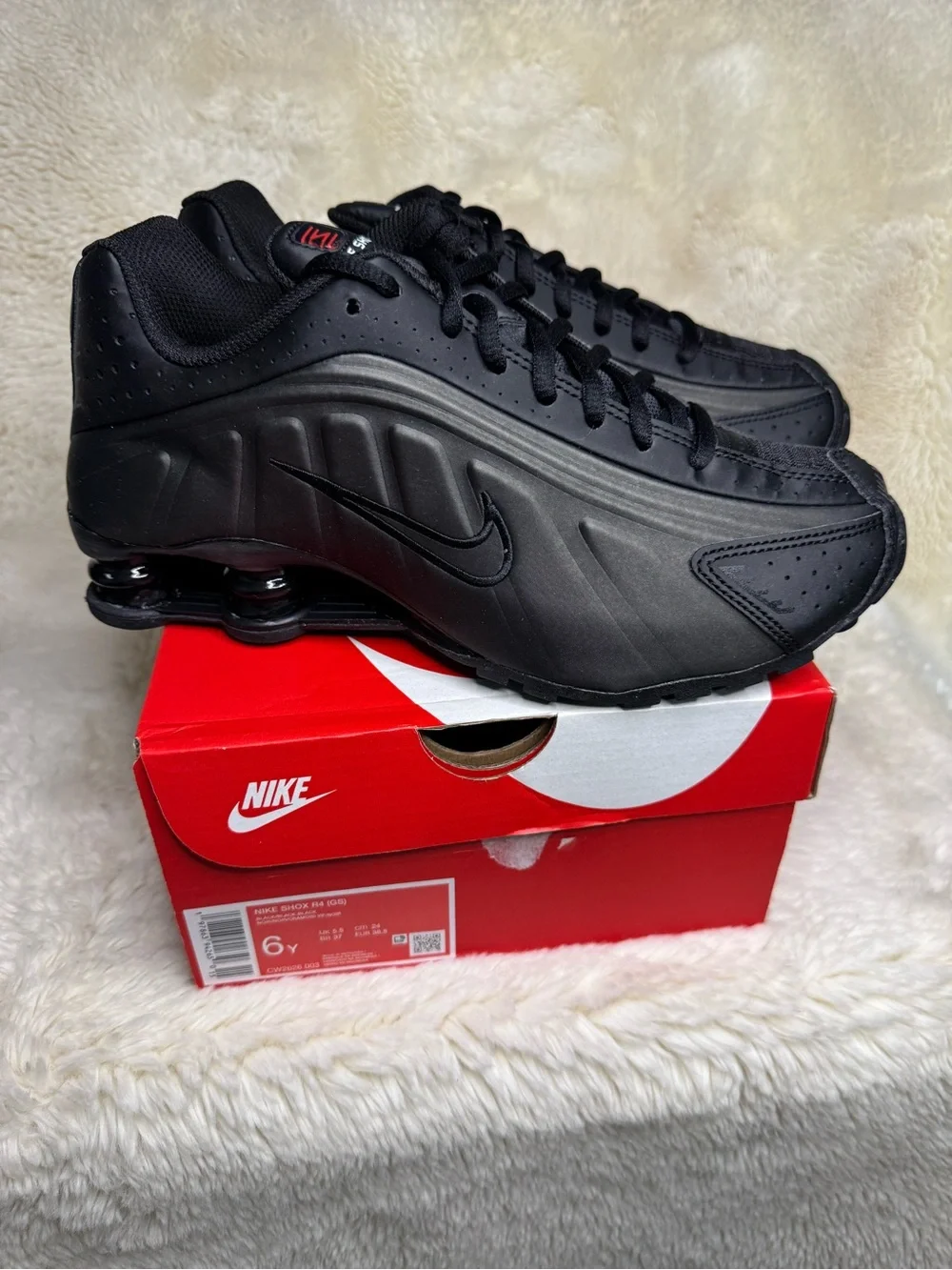 New in Box - Size 6Y Black Nike Shox